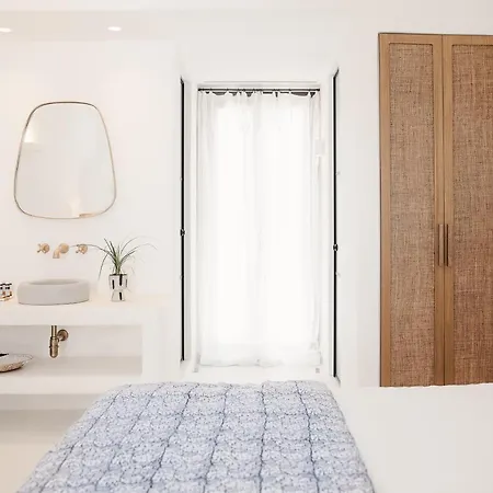 Koukoumi Vegan Boutique