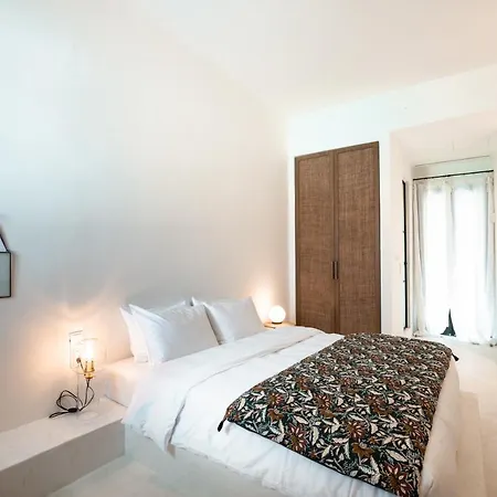 Koukoumi Vegan Boutique 5* Ano Mera