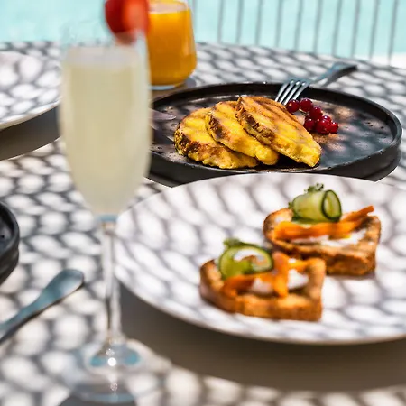 Hotell Koukoumi Vegan Boutique