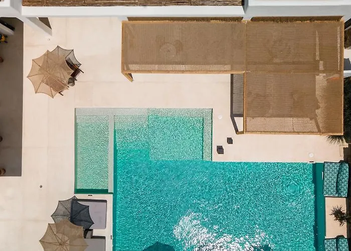 Koukoumi Vegan Boutique 호텔