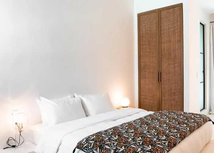 Koukoumi Vegan Boutique 아노 메라