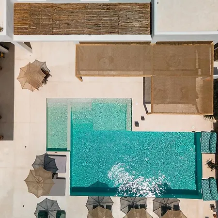 Koukoumi Vegan Boutique فندق